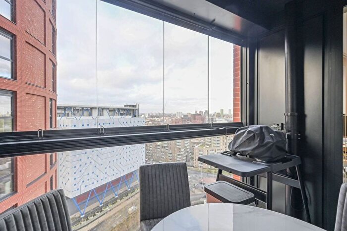 1 Bedroom Flat For Sale In Avalon Point, Docklands, London, E14