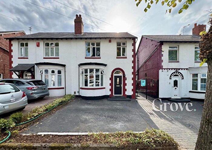 3 Bedroom Semi-Detached House To Rent In Moat Road, Oldbury, B68