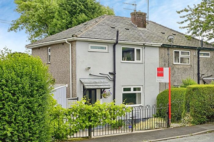 3 Bedroom Semi-Detached House For Sale In Constable Avenue, Burnley, Lancashire, BB11