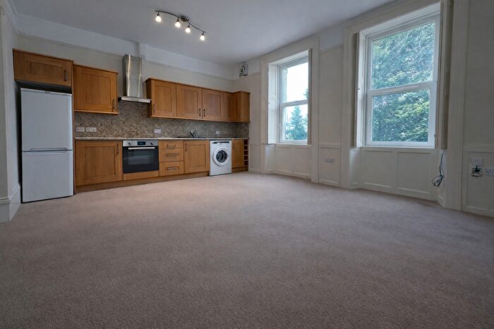 2 Bedroom Flat To Rent In Ashley Hill, Bristol, BS6