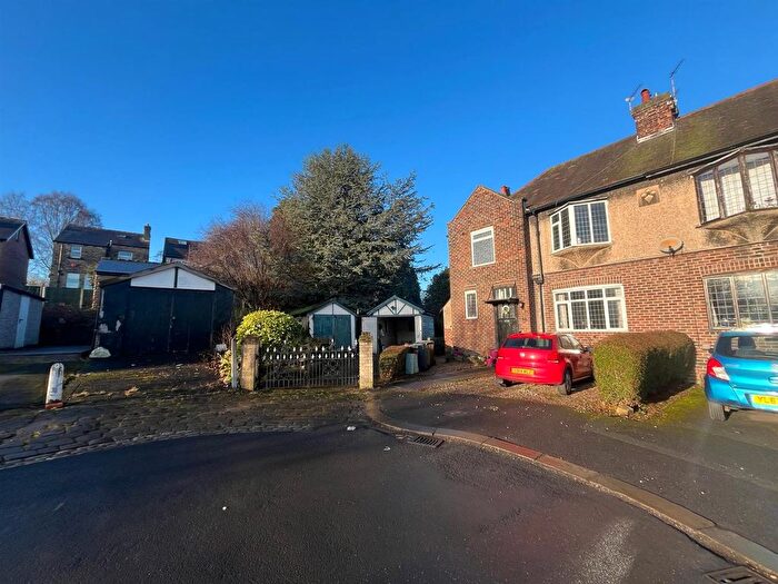 3 Bedroom Property For Sale In Grange Avenue, Huddersfield, HD2