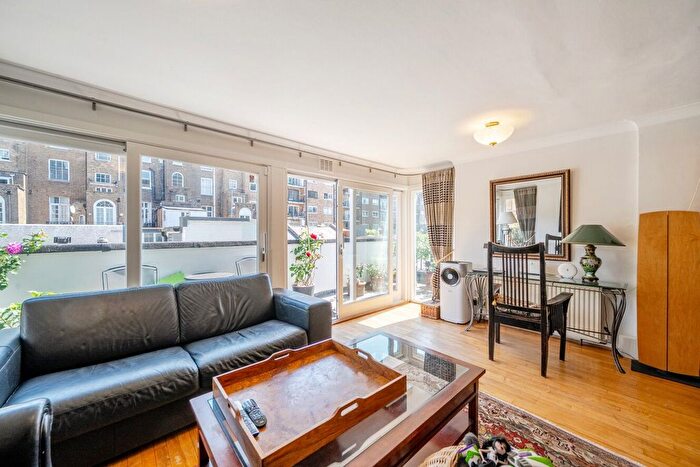 2 Bedroom Flat For Sale In Cleveland Gardens, London, Bayswater, W2
