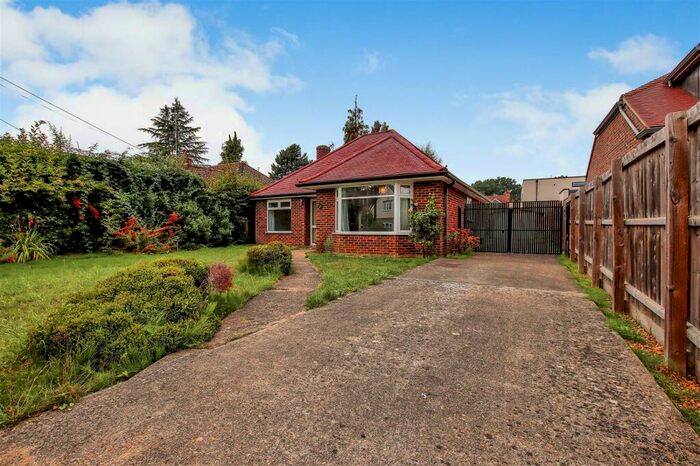 2 Bedroom Detached Bungalow To Rent In Bandon Road, Girton, Cambridge, CB3