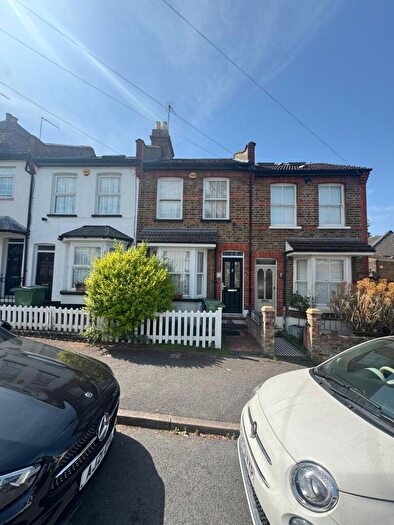 2 Bedroom Terraced House To Rent In Elm Grove, Woodford Green, IG8