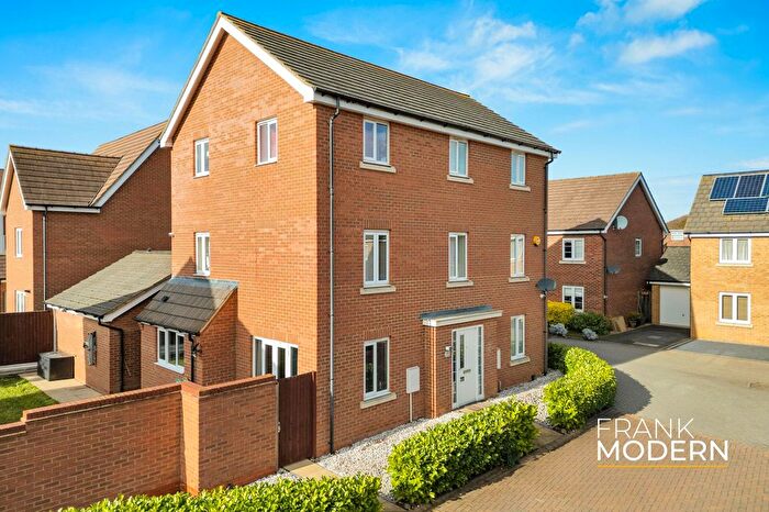 6 Bedroom Detached House For Sale In Lima Way, Peterborough, PE2