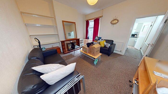 4 Bedroom House To Rent In Tiverton Road, Selly Oak, Birmingham, B29