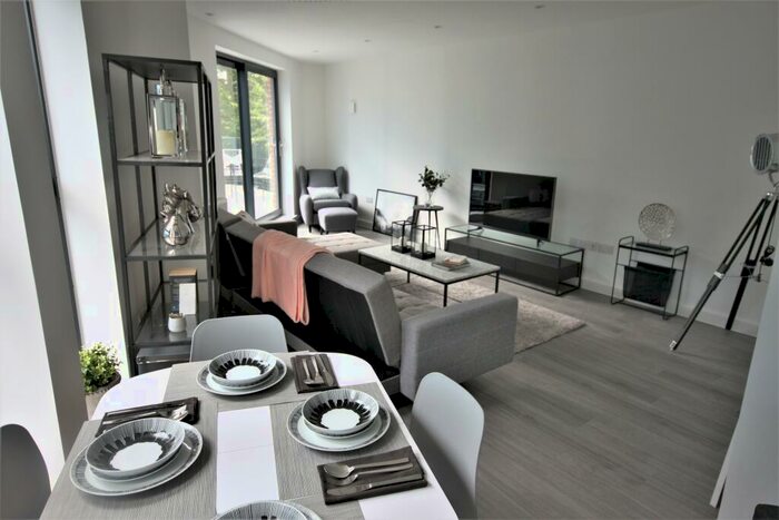 2 Bedroom Apartment To Rent In City Place, Victoria Road, Chelmsford, CM1