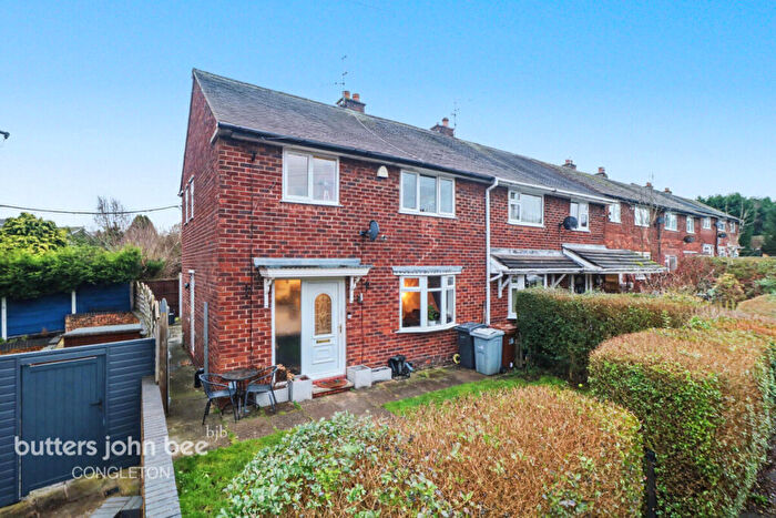 3 Bedroom Semi-Detached House For Sale In St Johns Road, Congleton, CW12