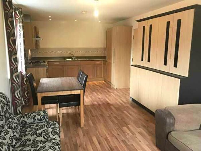 2 Bedroom Flat To Rent In Taywood Road, Northolt, UB5