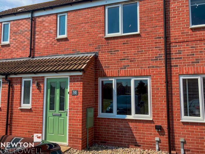 3 Bedroom Town House To Rent In Blue Albion Street, Retford, DN22
