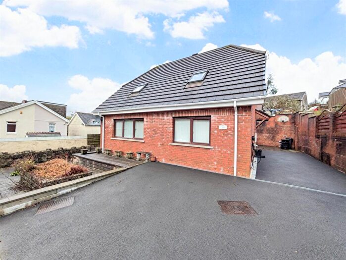 3 Bedroom House To Rent In Heol-Y-Mynydd, Cefn Coed, Merthyr Tydfil, CF48