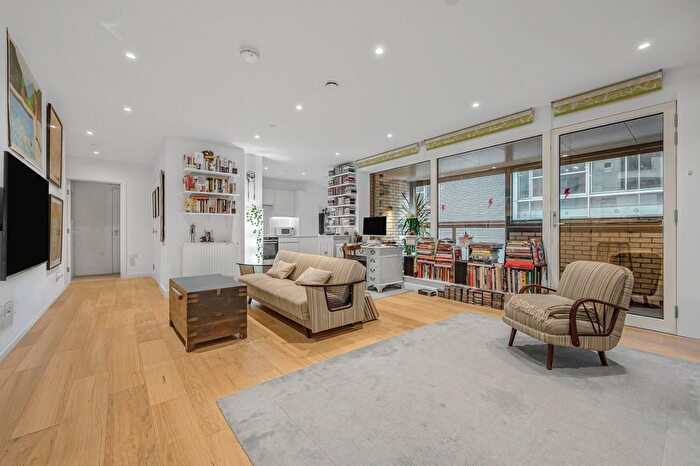 2 Bedroom Flat To Rent In Norwich House, Jubilee Walk, WC1X