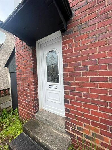 3 Bedroom Property To Rent In Highbury Road, Oldbury, B68