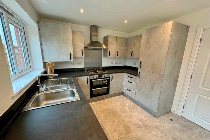 3 Bedroom Mews To Rent In Wren Drive, Crewe, CW1