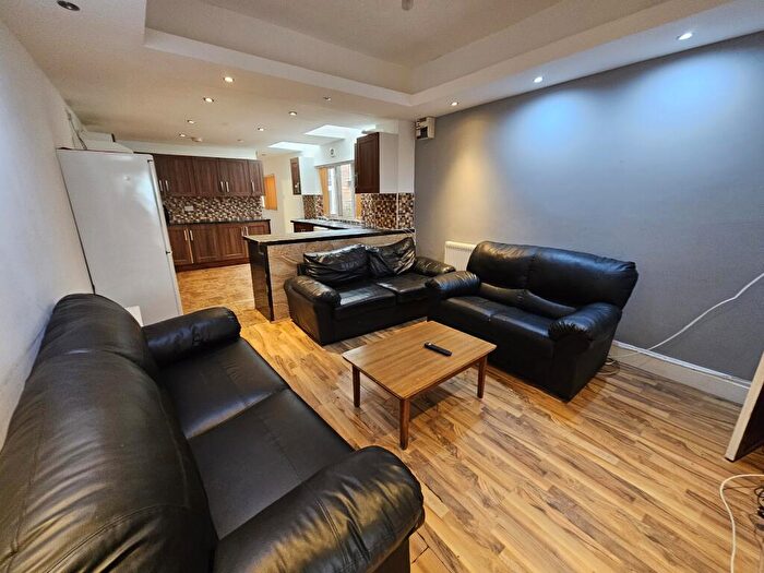 8 Bedroom Terraced House To Rent In Alton Road, Birmingham, B29