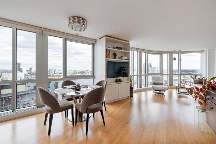 2 Bedroom Apartment For Sale In Fairmont Avenue, Blackwall, E14