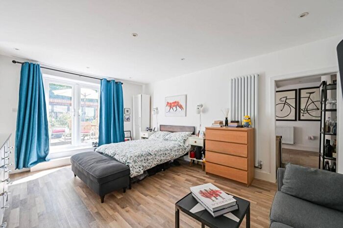 1 Bedroom Flat For Sale In Colney Hatch Lane, Muswell Hill, London, N10