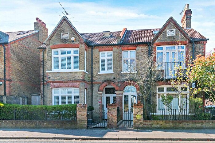 6 Bedroom Semi-Detached House To Rent In St. Leonards Road, Windsor, SL4