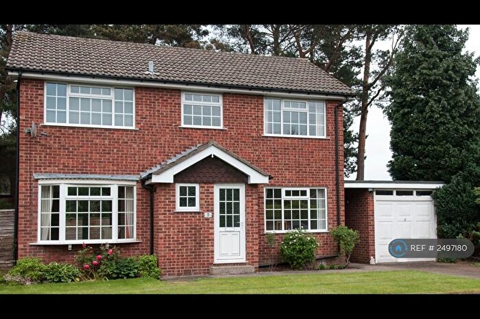 3 Bedroom Detached House To Rent In Hookstone Oval, Harrogate, HG2