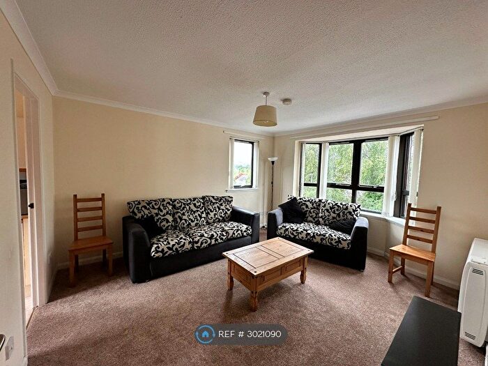 2 Bedroom Flat To Rent In Riverside, Stirling, FK8