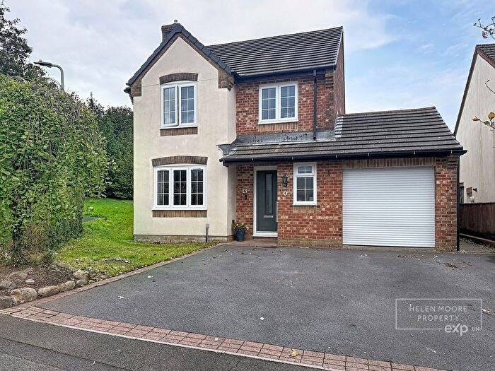 4 Bedroom Detached House For Sale In Corfe Close, Ivybridge, Devon, PL21