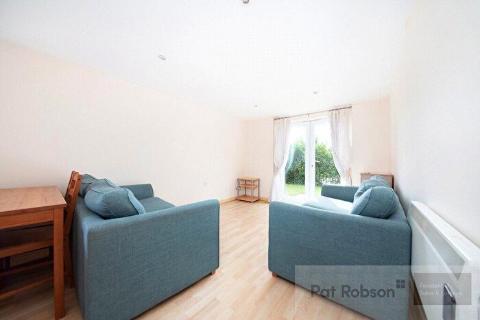 2 Bedroom Apartment For Sale In Wrendale Court, South Gosforth, Newcastle Upon Tyne, Tyne And Wear, NE3