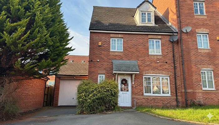 4 Bedroom Semi-Detached House For Sale In Saddlecote Close, Manchester, M8