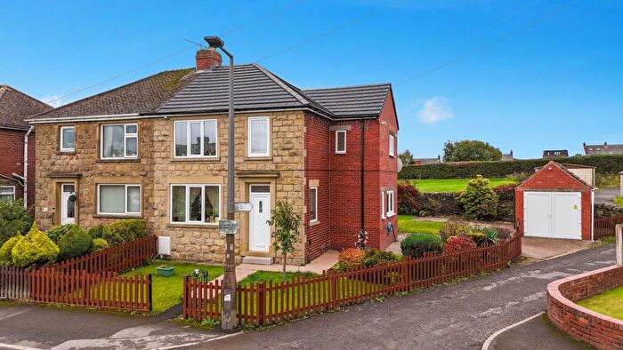 3 Bedroom Semi-Detached House For Sale In Park Avenue, Penistone, S36