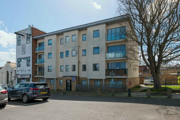 1 Bedroom Flat To Rent In Cleaver Lane, Kingswood Heights Cleaver Lane, CT11