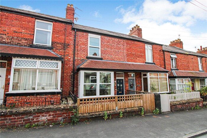 3 Bedroom Terraced House For Sale In Regent Place, Harrogate, North Yorkshire, HG1