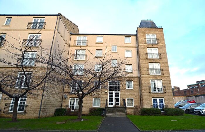 2 Bedroom Flat To Rent In Stead's Place, Leith, Edinburgh, EH6