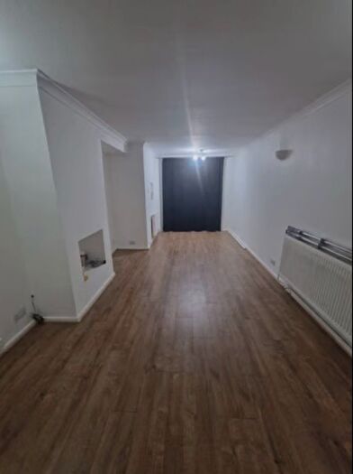 2 Bedroom End Terrace House To Rent In Hengrove Crescent, Surrey, TW15