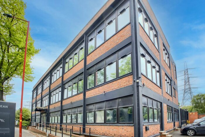 1 Bedroom Flat To Rent In Tomlinson House, Tyburn Road, Birmingham, B24