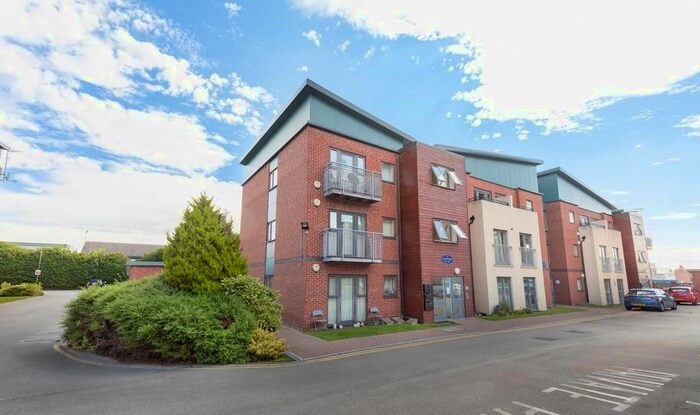 2 Bedroom Flat To Rent In Middlewood Road, Sheffield, S6