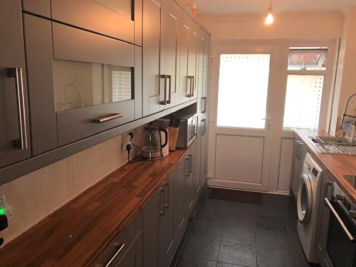 2 Bedroom House To Rent In Lee Chapel North, Basildon, SS15