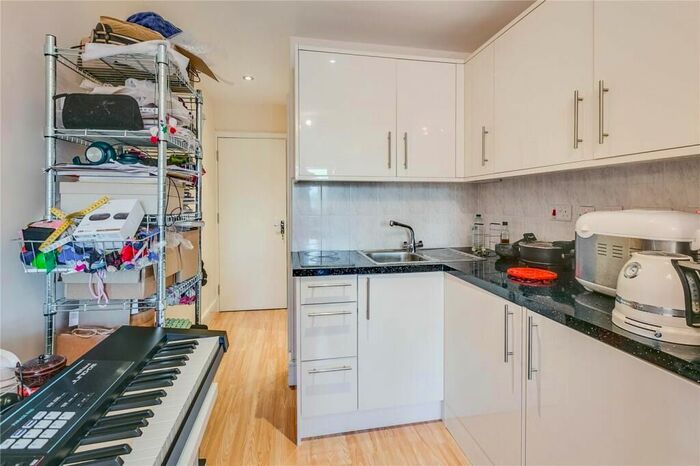 Studio To Rent In London, Greater London, NW2