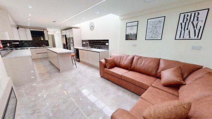 6 Bedroom House To Rent In Tiverton Road, Selly Oak, Birmingham, B29