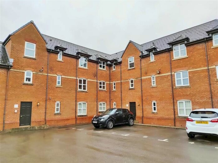 2 Bedroom Flat To Rent In St Johns Court, Chorley Road, Westhoughton, BL5