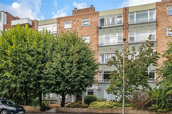2 Bedroom Flat For Sale In St. John's Avenue, London, SW15