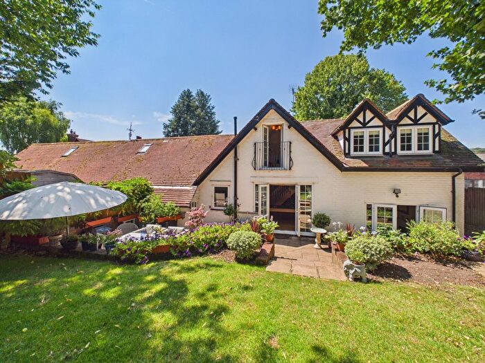 4 Bedroom Detached House For Sale In London Road, Loudwater, Buckinghamshire, HP10