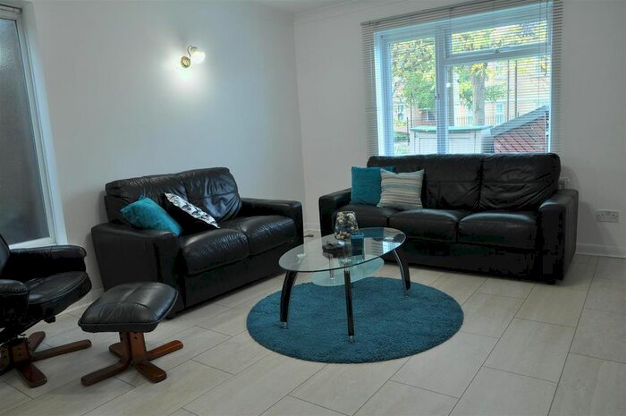 2 Bedroom Flat To Rent In Mcmillar Lodge, Manor Road, Harrow, Middlesex, HA1