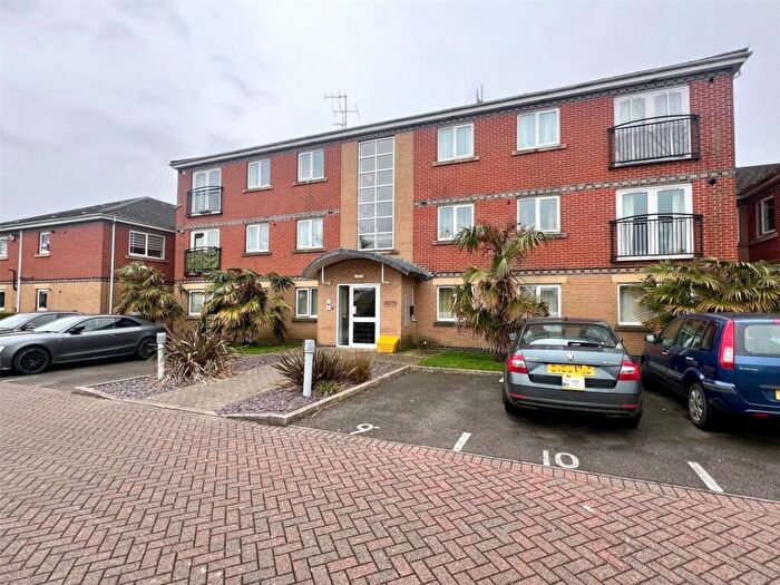 2 Bedroom Flat To Rent In Reservoir Road, Kettering, Northamptonshire, NN16