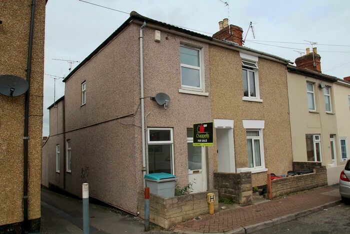 3 Bedroom End Of Terrace House To Rent In William Street, Swindon, SN1