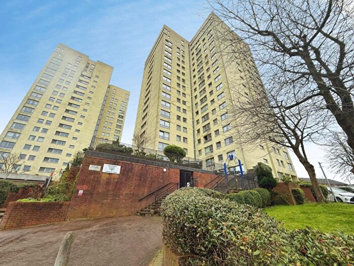 2 Bedroom Apartment For Sale In Avenham Lane, Preston, Lancashire, PR1