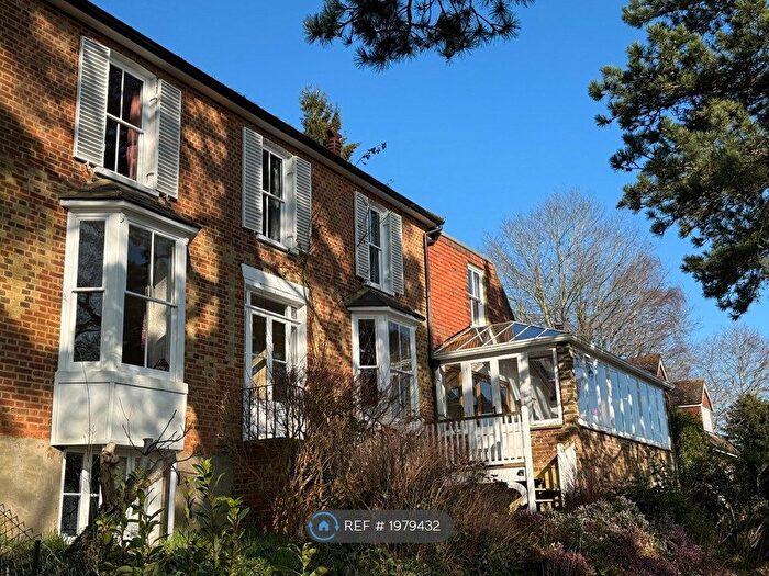 6 Bedroom Detached House To Rent In Knoll Road, Godalming, GU7