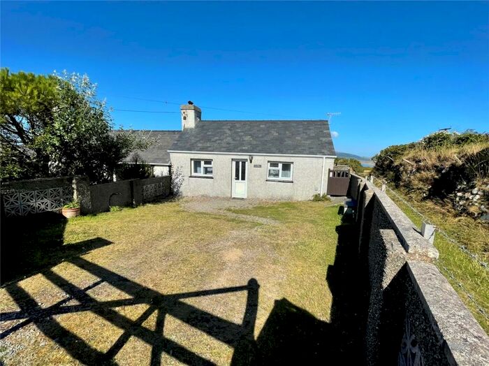 2 Bedroom Bungalow For Sale In Cilan, Nr Abersoch, Gwynedd, LL53
