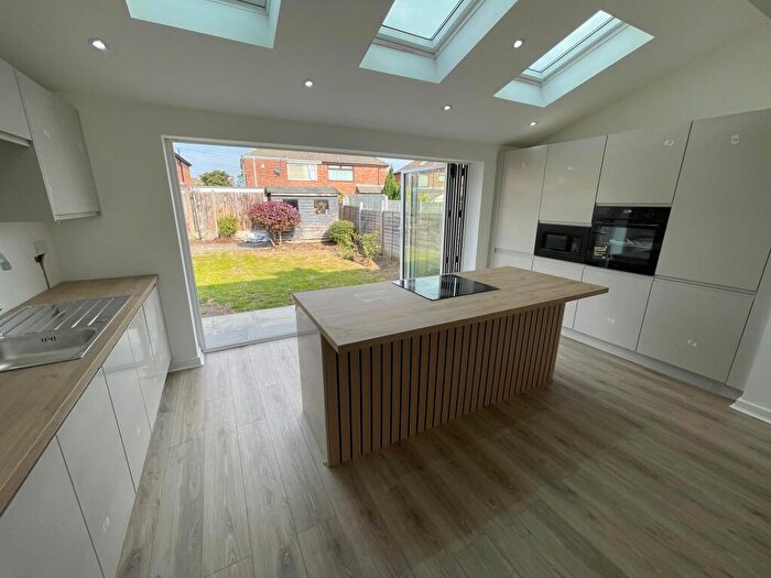 4 Bedroom Semi-Detached House To Rent In Ambleside Drive, Maghull, L31