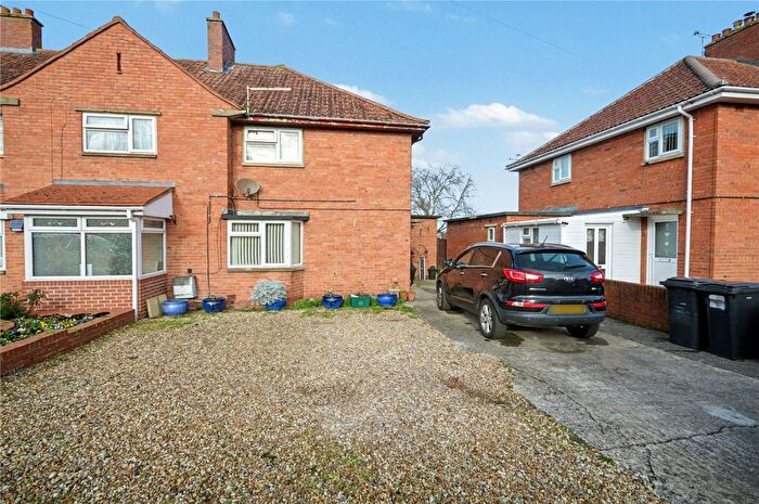 3 Bedroom End Terrace House For Sale In Sunnymead, Bridgwater, Somerset, TA6