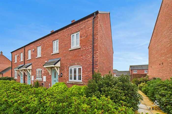 3 Bedroom End Of Terrace House For Sale In Bluebell Way, Tutbury, Burton-On-Trent, DE13