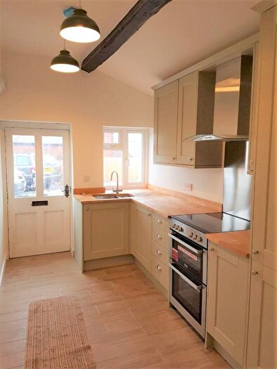 1 Bedroom Flat To Rent In Cantilupe Road, Ross On Wye, HR9